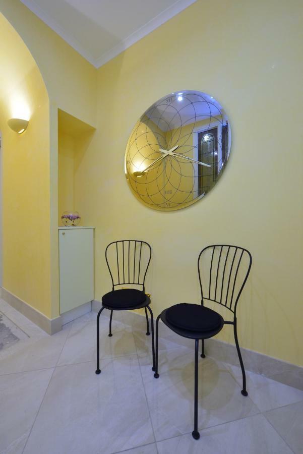 Fabio Dei Velapazza Guesthouse Roma Exterior foto